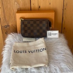 Louis Vuitton Mini Pochette Accessoires Damier Ebene